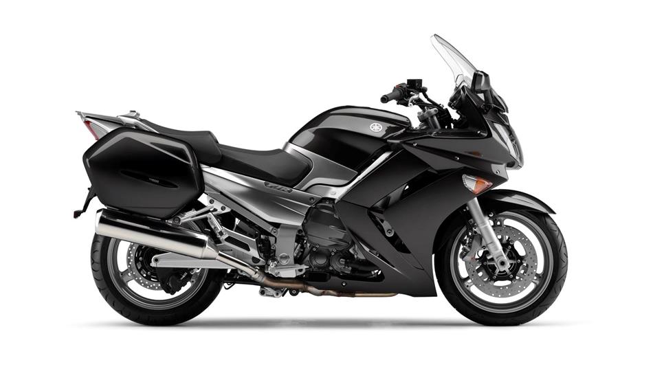 A new bike, a suprisingly good Yamaha FJR1300AE
