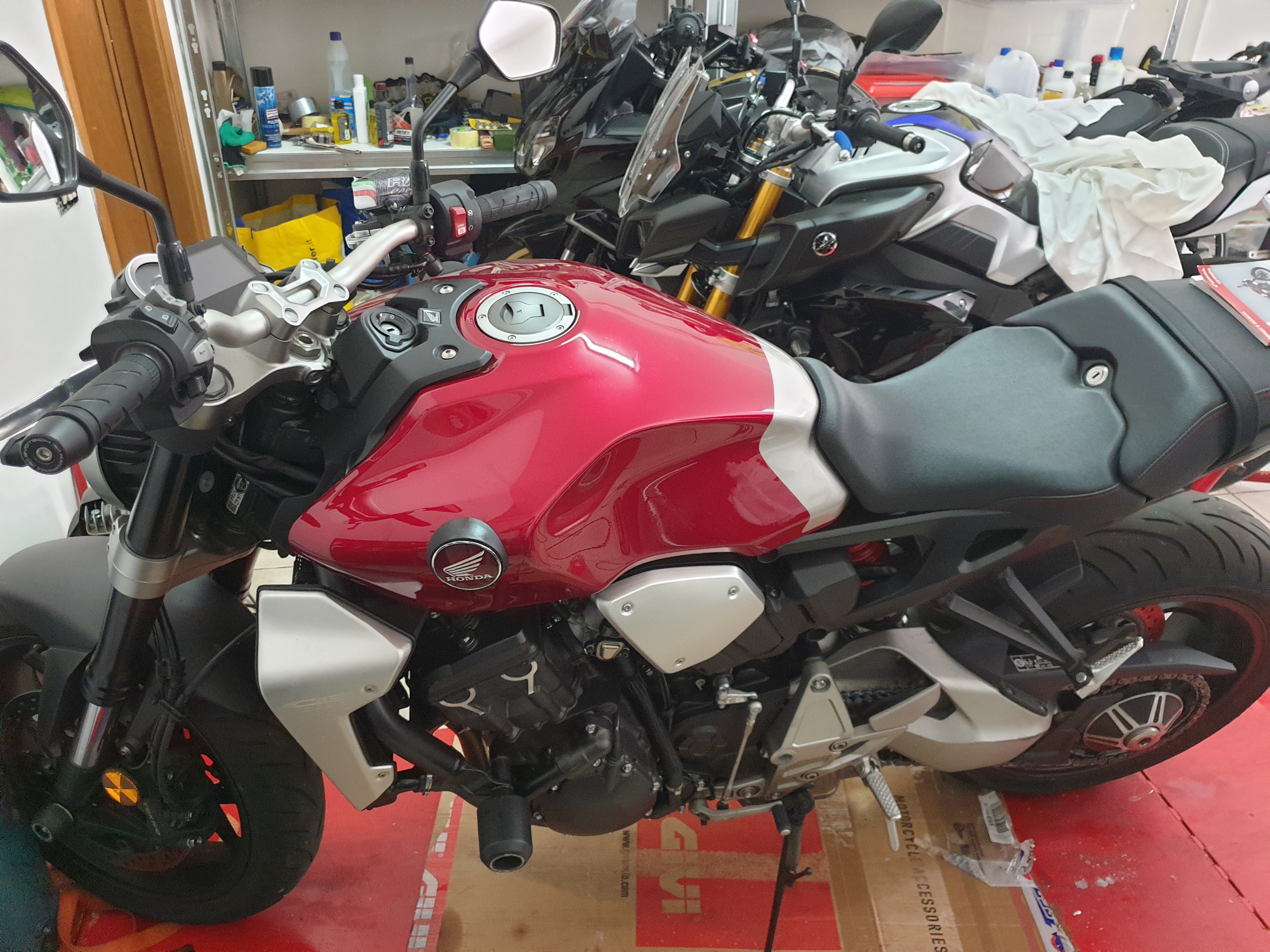 (Safe) motorcycle riding for everyone