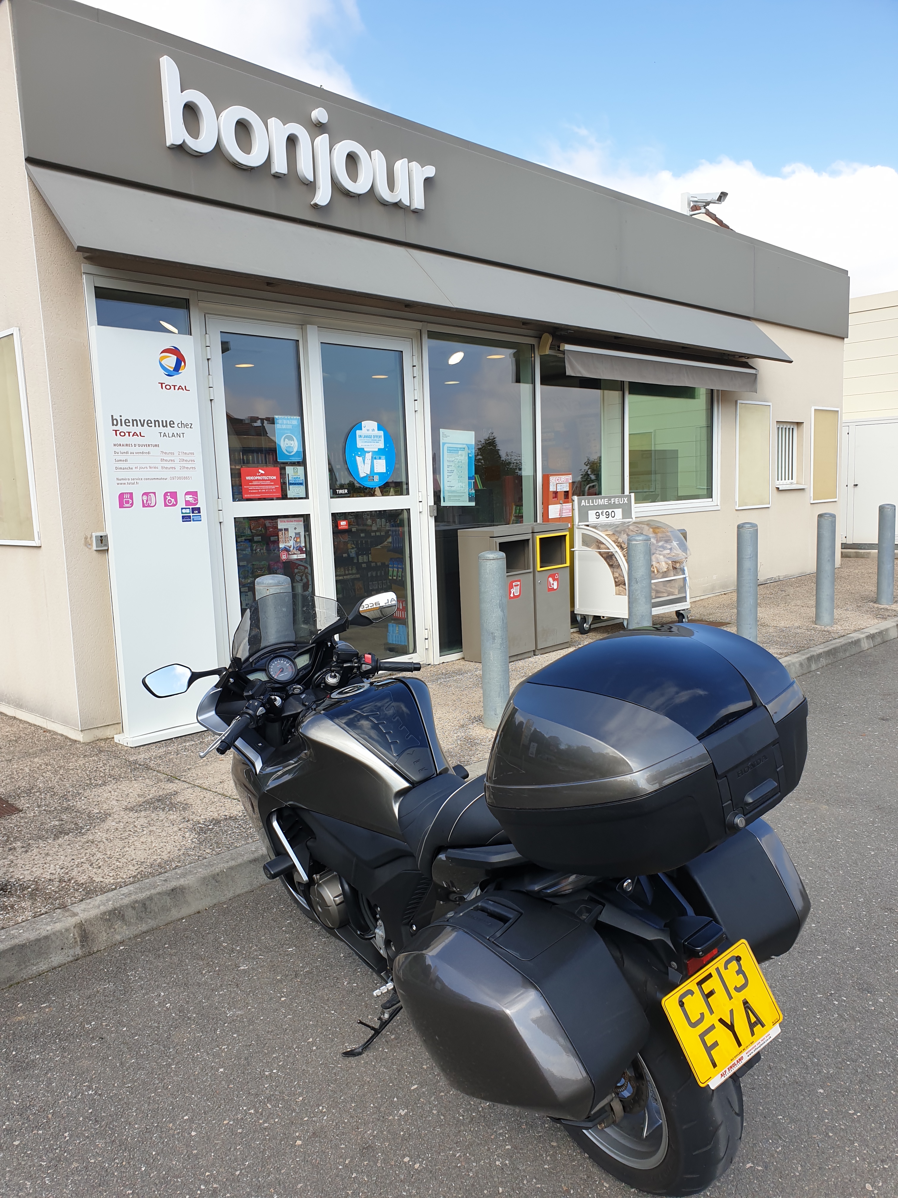 FINALLY another bike trip, to France!